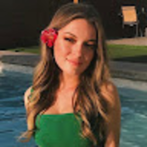 Meet your Posher, Avery - Picture 1 of 1